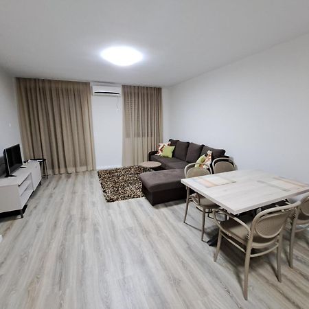 Ninas Apartments Μόσταρ Δωμάτιο φωτογραφία
